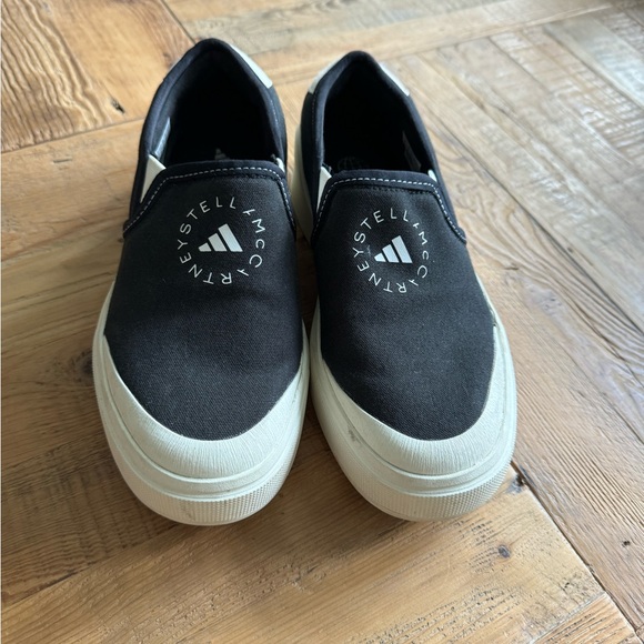 Stella McCartney Adidas slip on black and cream sneakers. Size 6.5, UK 6, EU 38 - Picture 1 of 5